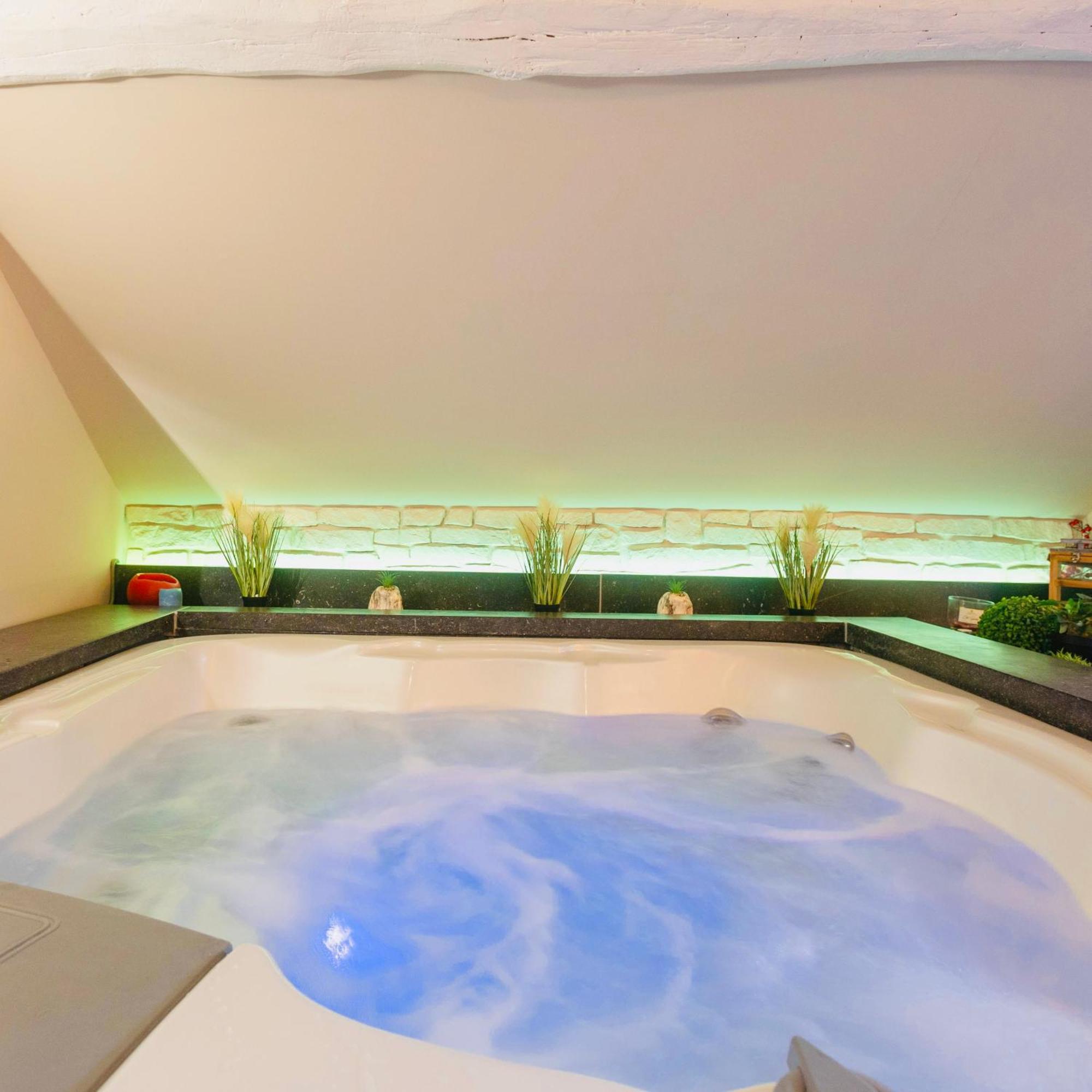 La Suite Diamant Theux Bagian luar foto